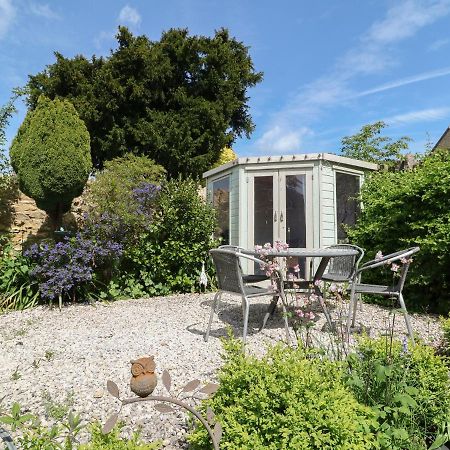 Blundell'S Cottage Broadway  Bagian luar foto