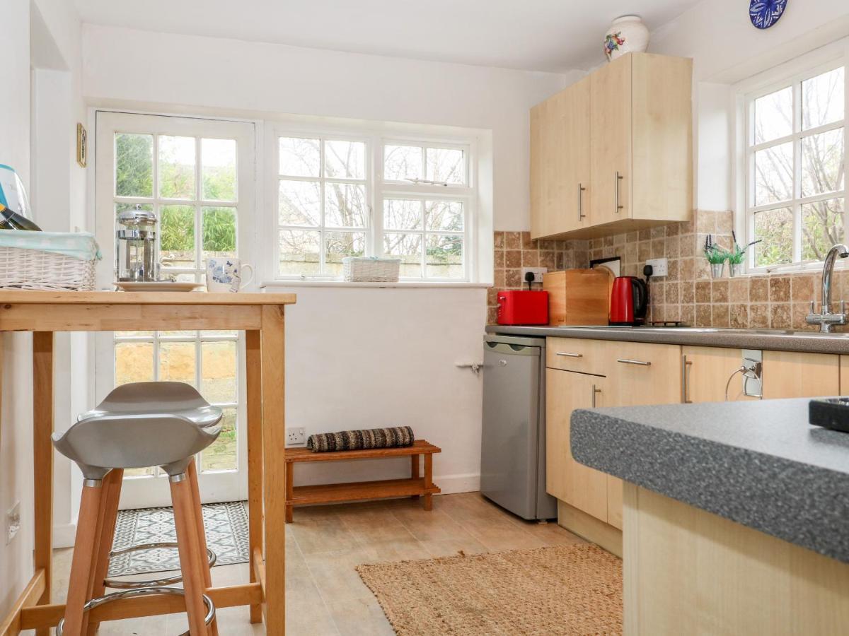 Blundell'S Cottage Broadway  Bagian luar foto
